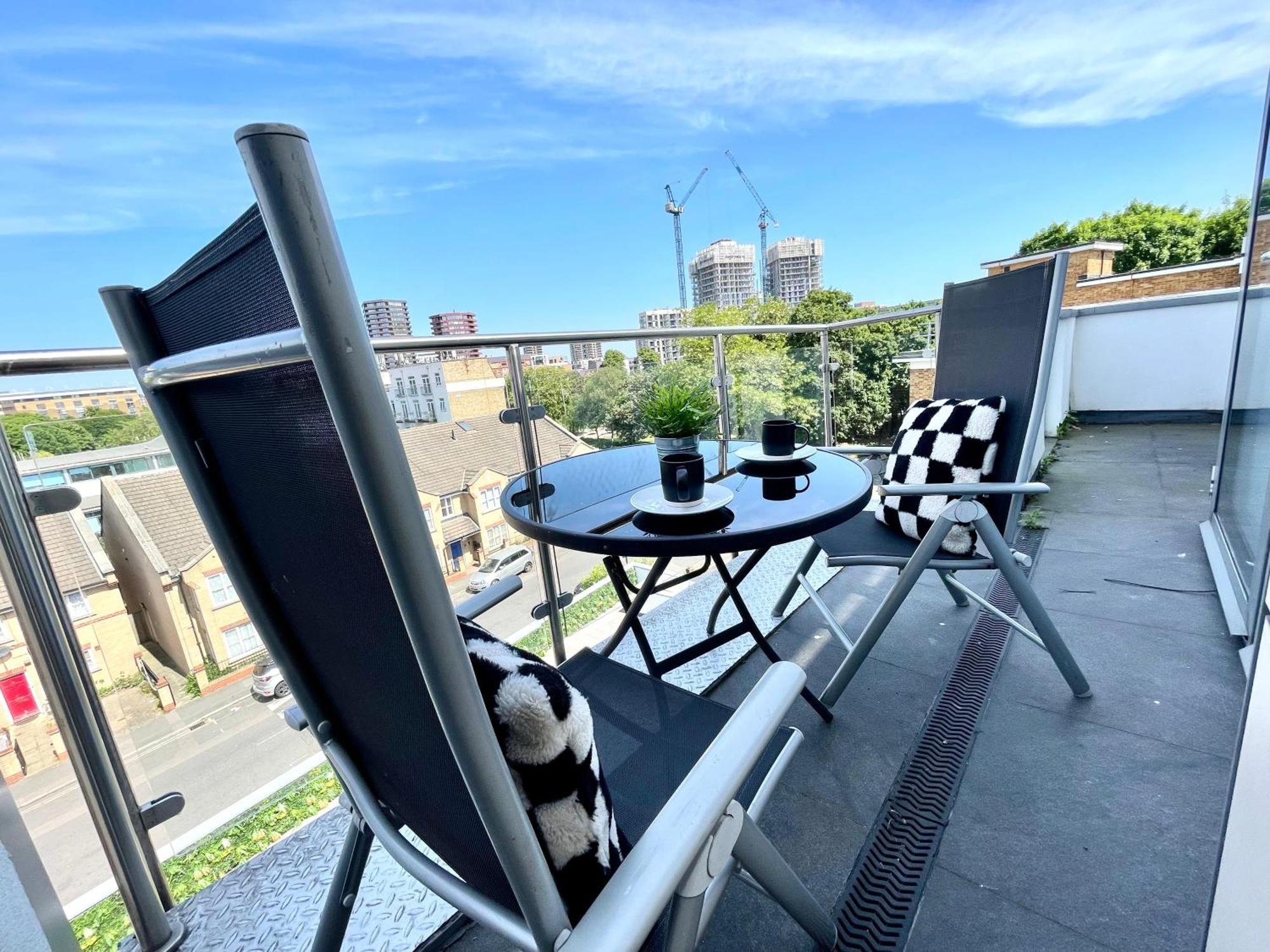 Contemporary Apartments With Private Terraces In Shoreditch, Hoxton, Islington 런던 외부 사진