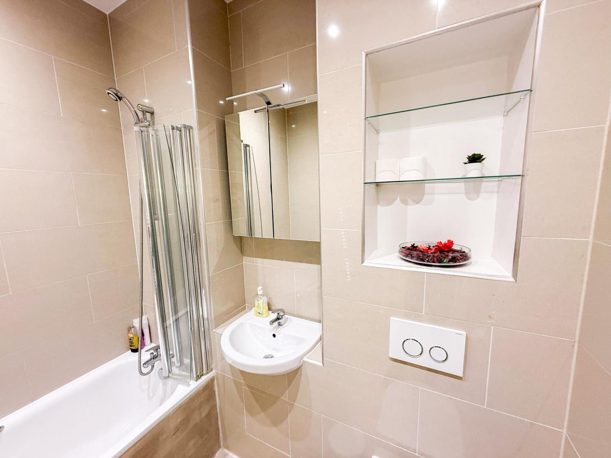 Contemporary Apartments With Private Terraces In Shoreditch, Hoxton, Islington 런던 외부 사진