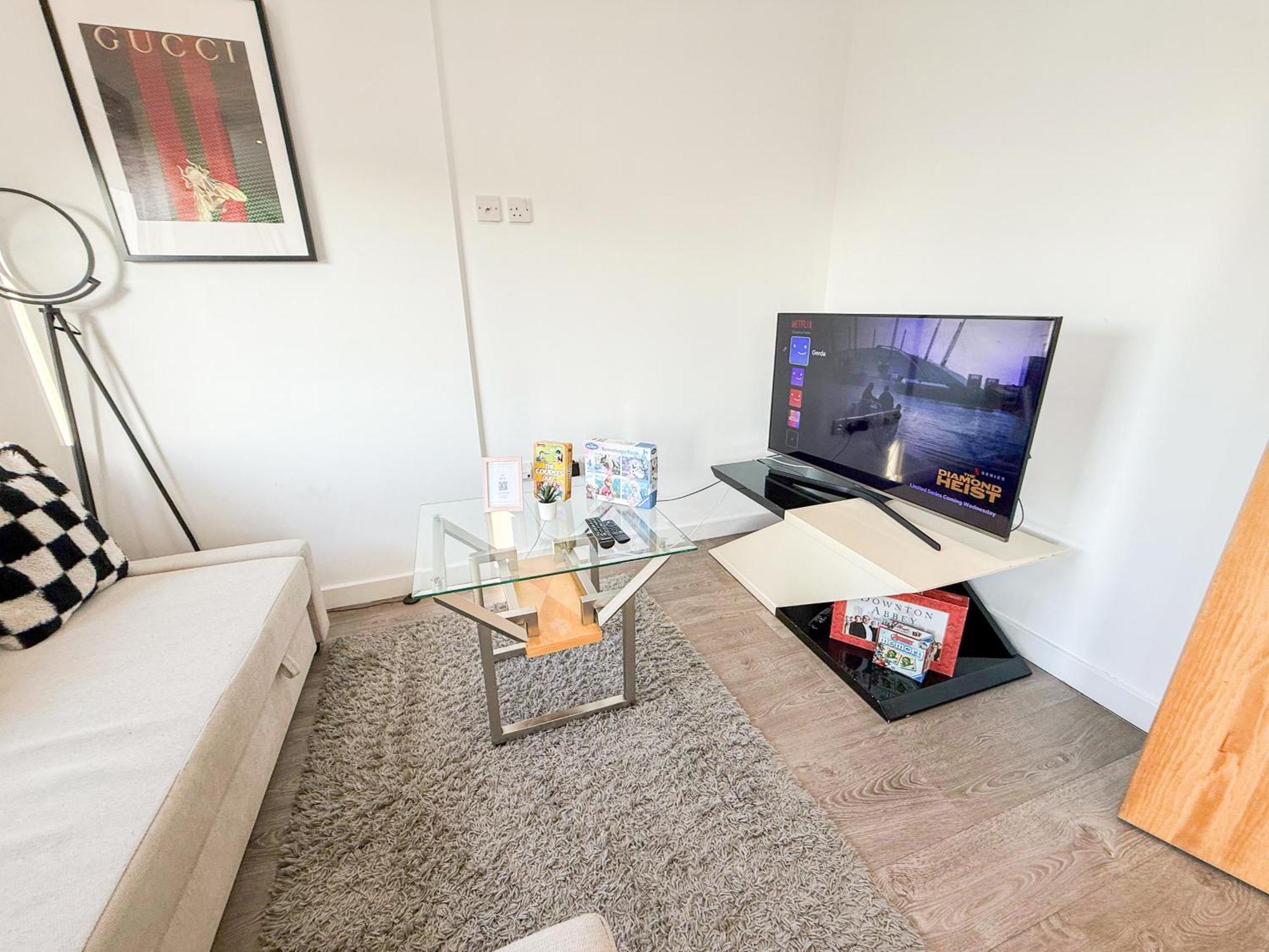 Contemporary Apartments With Private Terraces In Shoreditch, Hoxton, Islington 런던 외부 사진