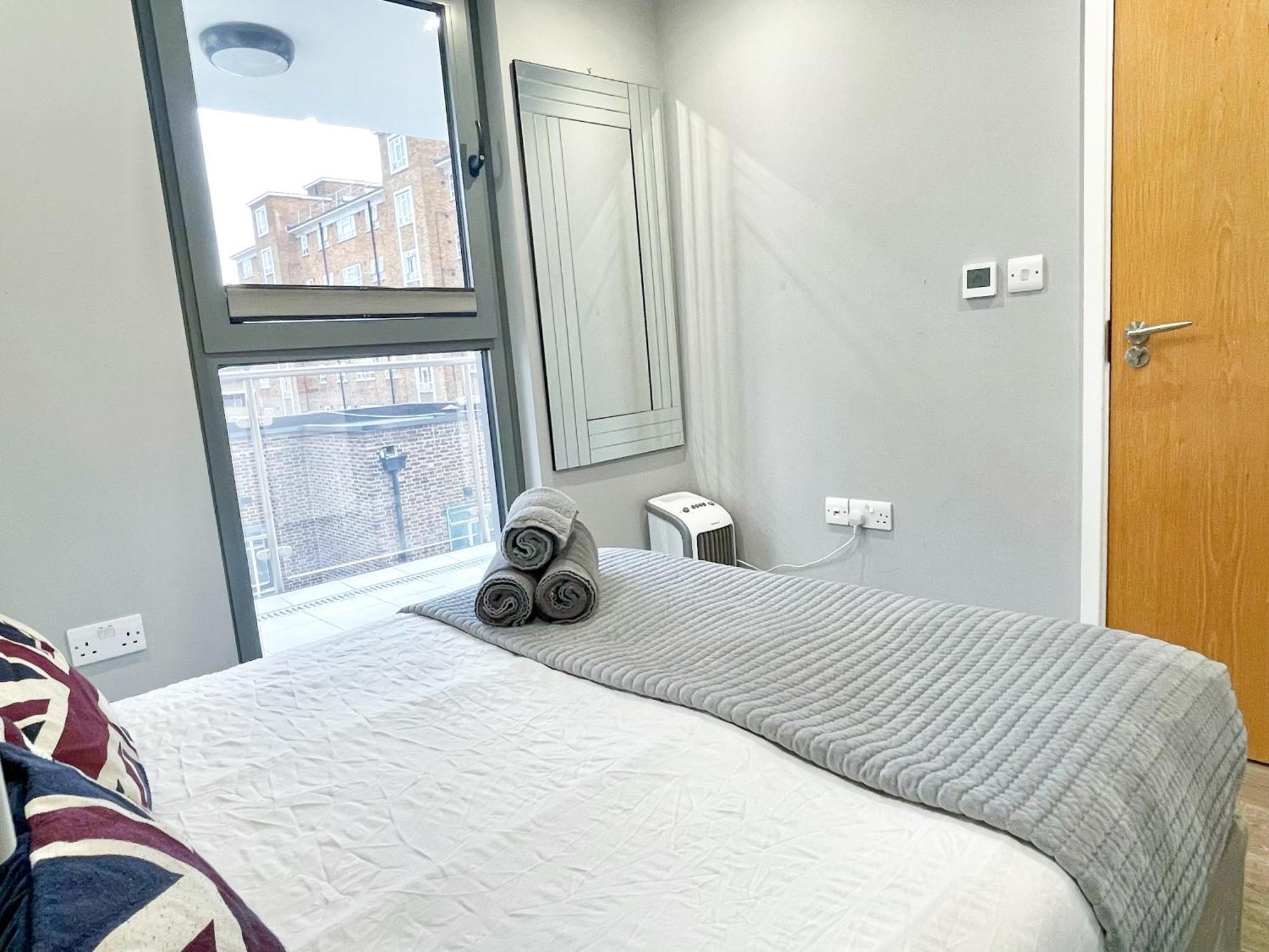 Contemporary Apartments With Private Terraces In Shoreditch, Hoxton, Islington 런던 외부 사진