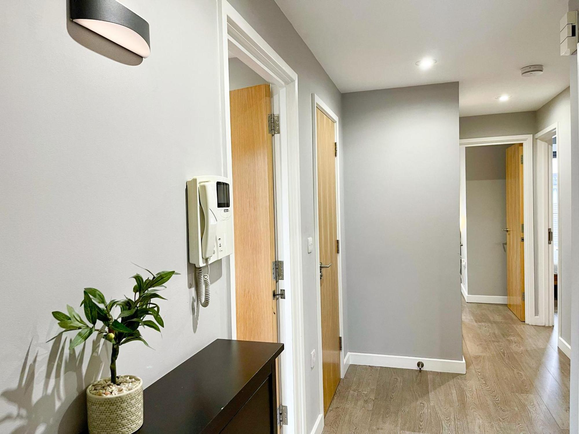 Contemporary Apartments With Private Terraces In Shoreditch, Hoxton, Islington 런던 외부 사진