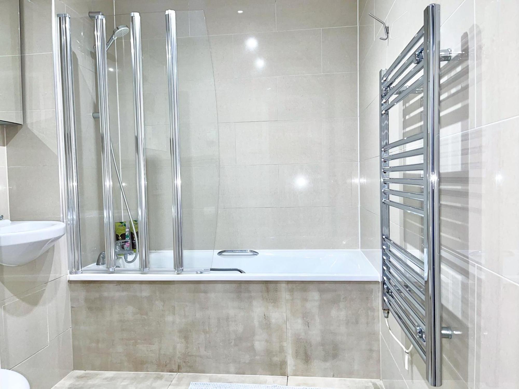 Contemporary Apartments With Private Terraces In Shoreditch, Hoxton, Islington 런던 외부 사진