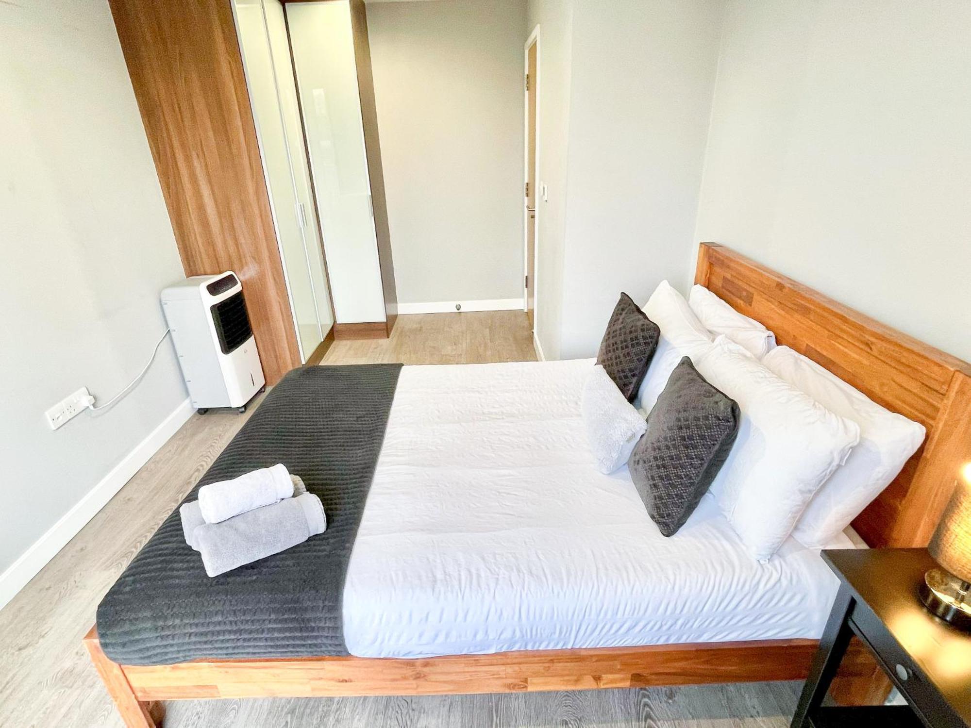 Contemporary Apartments With Private Terraces In Shoreditch, Hoxton, Islington 런던 외부 사진
