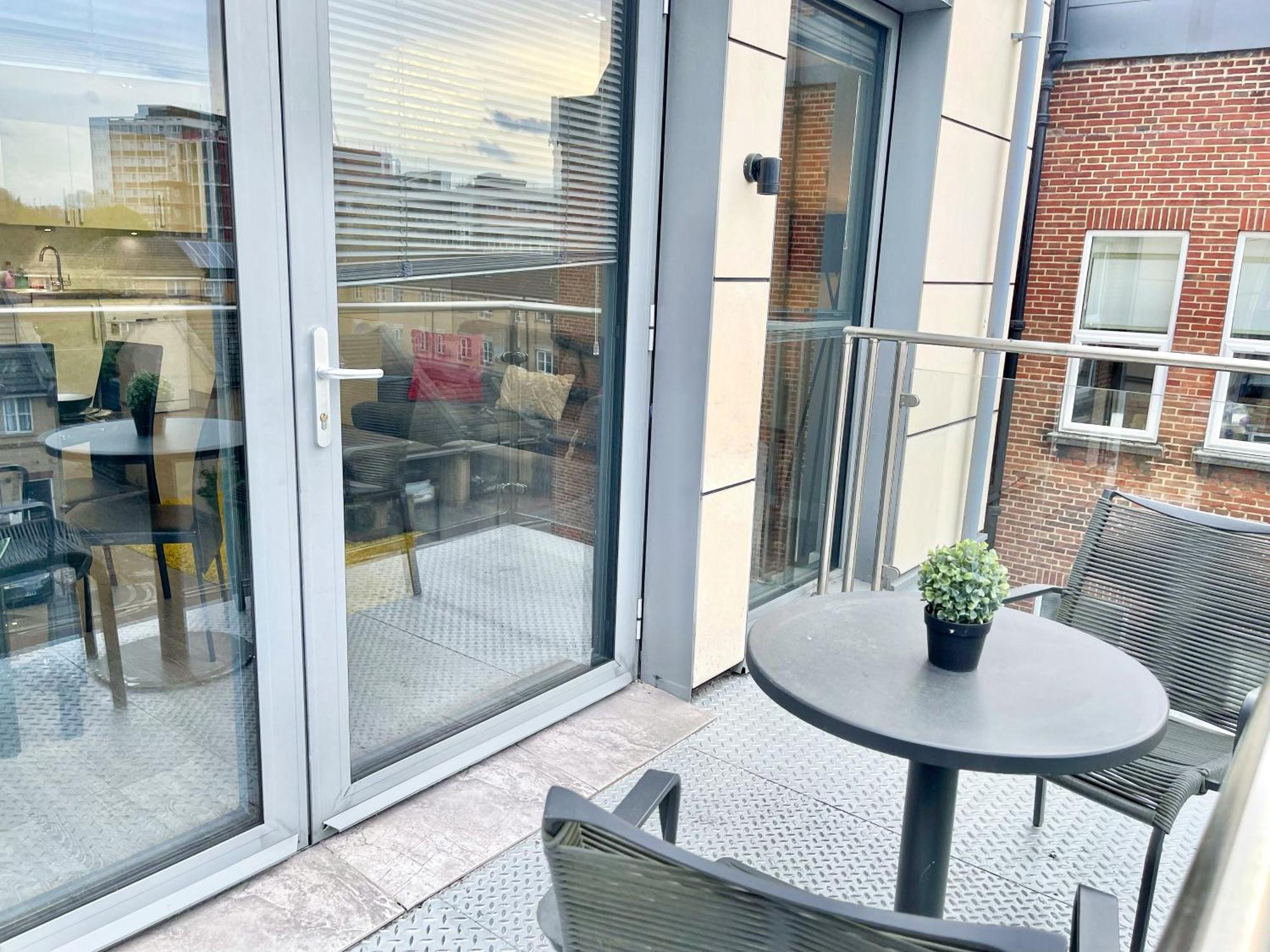Contemporary Apartments With Private Terraces In Shoreditch, Hoxton, Islington 런던 외부 사진