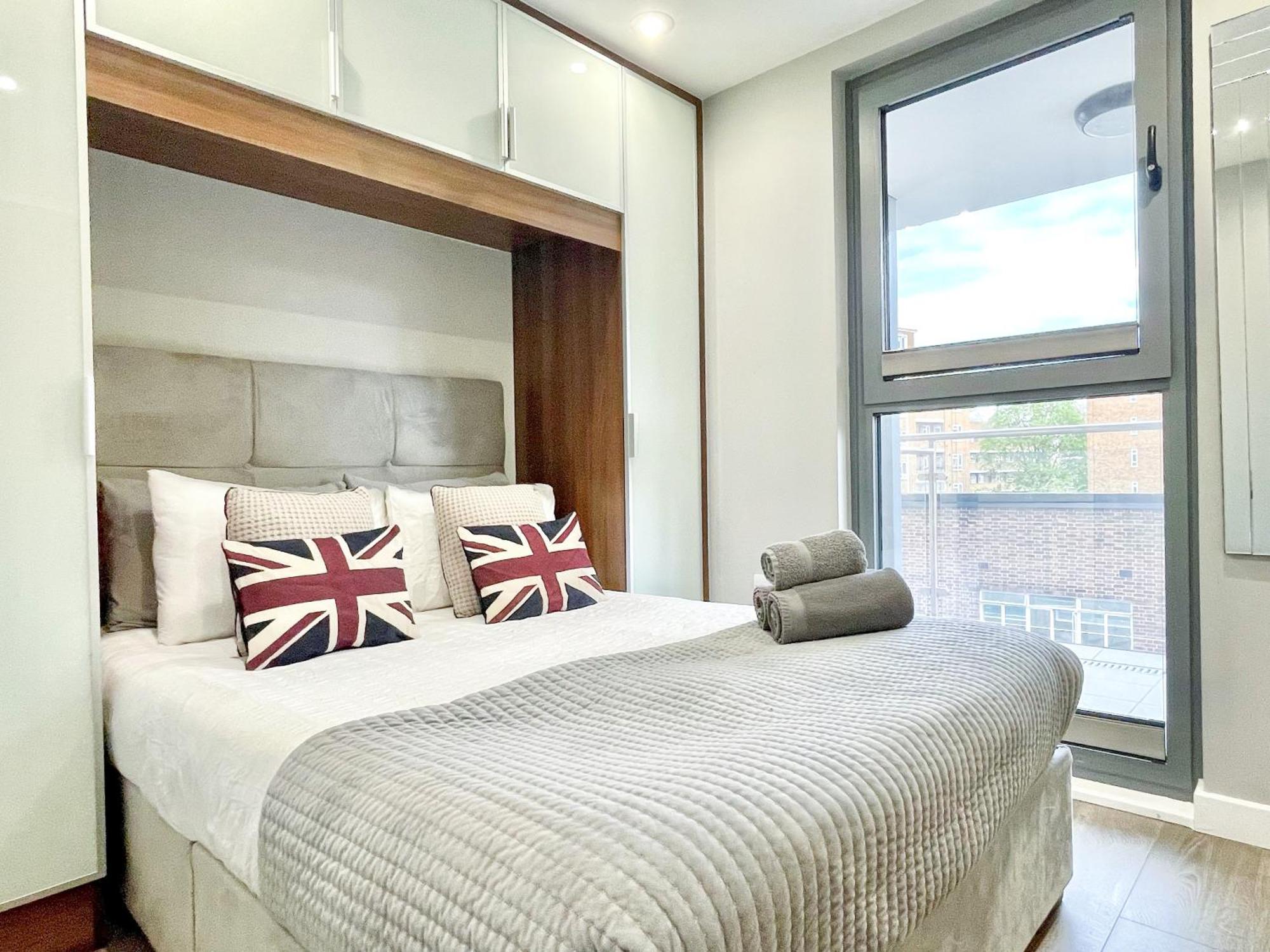 Contemporary Apartments With Private Terraces In Shoreditch, Hoxton, Islington 런던 외부 사진