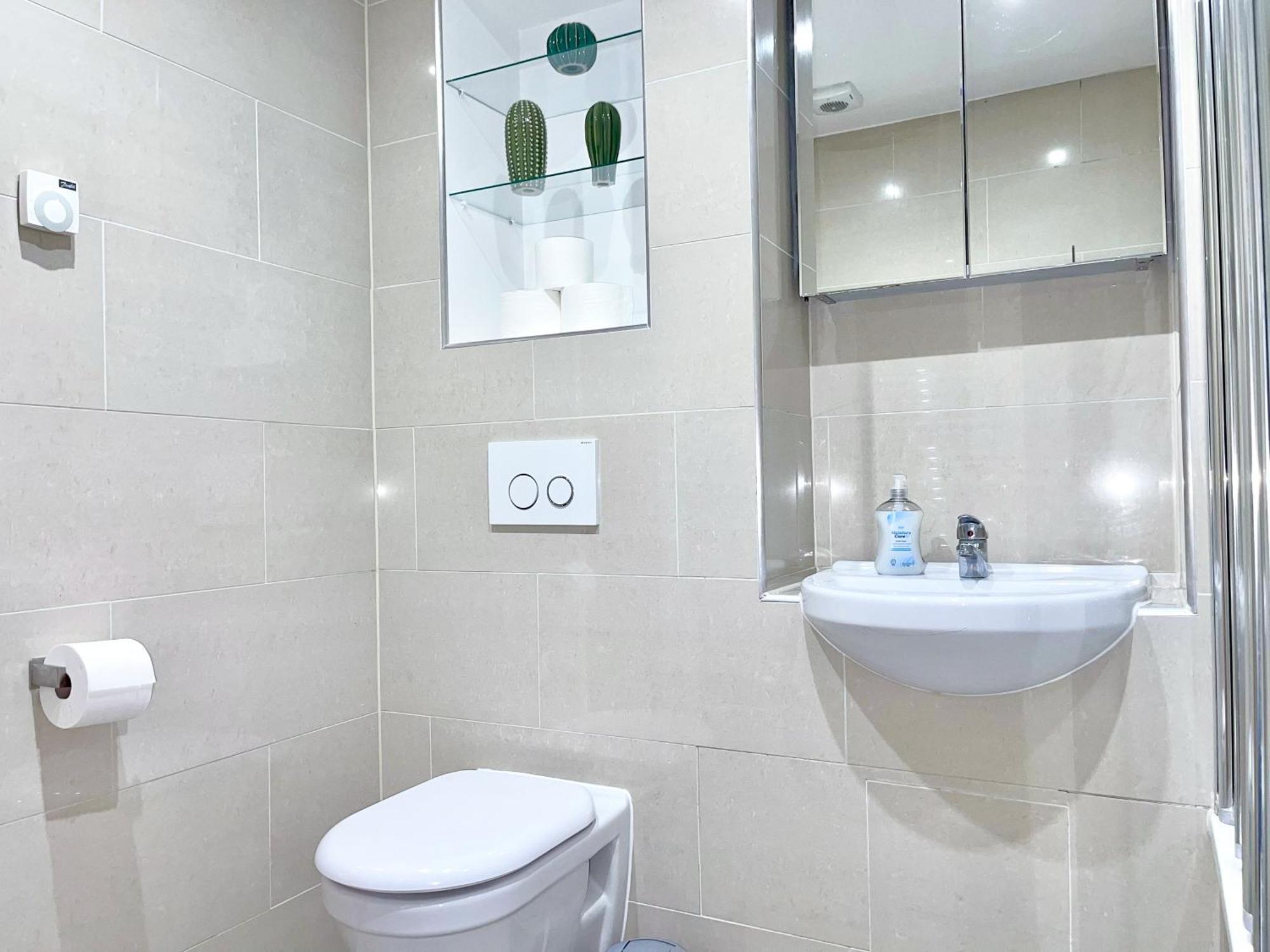 Contemporary Apartments With Private Terraces In Shoreditch, Hoxton, Islington 런던 외부 사진